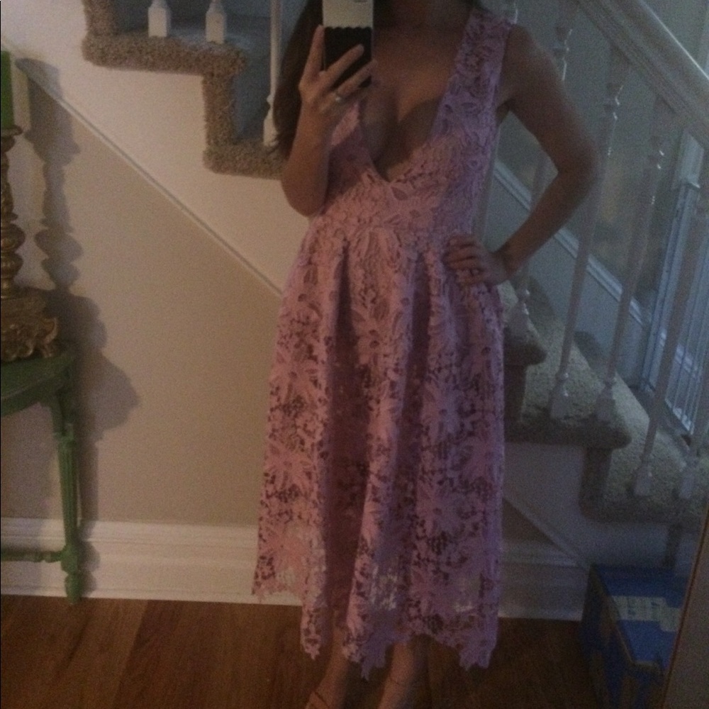 Nicholas Pink floral lace V-neck sheath Dress - Picture 4 of 8